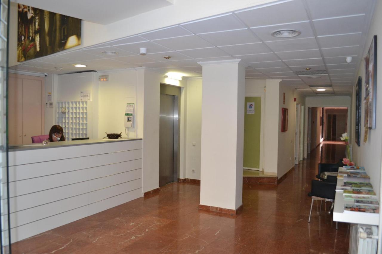 Residencia Universitaria Tagaste Barcelona Exterior photo