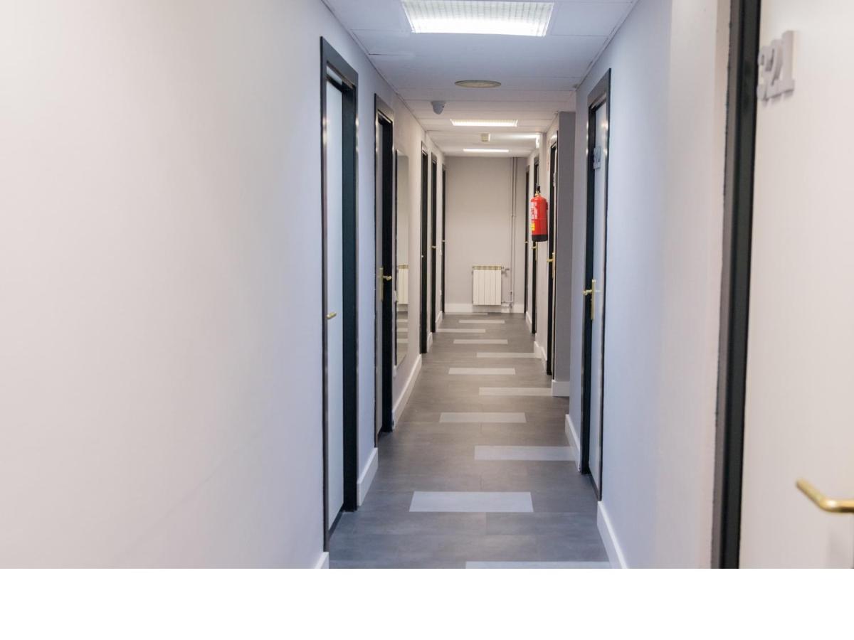 Residencia Universitaria Tagaste Barcelona Room photo