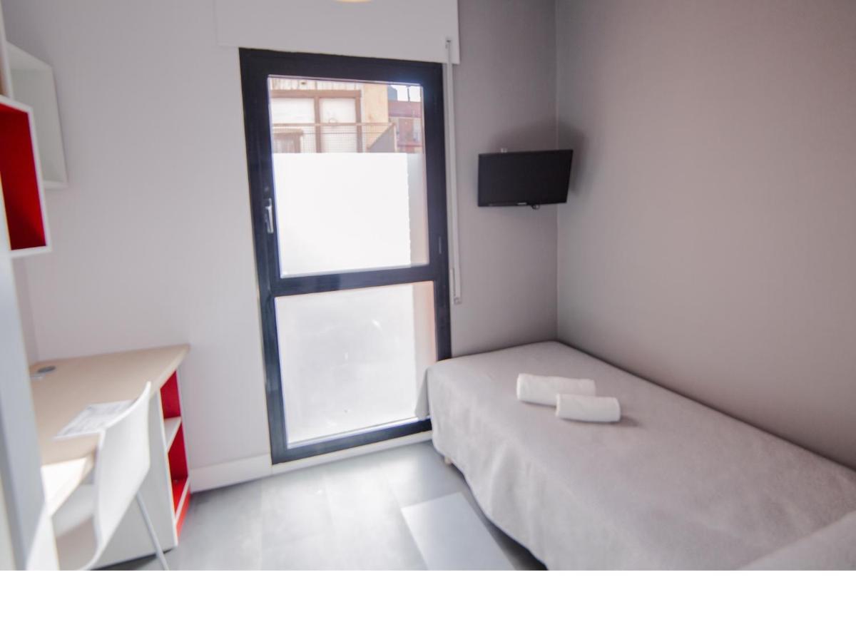 Residencia Universitaria Tagaste Barcelona Room photo